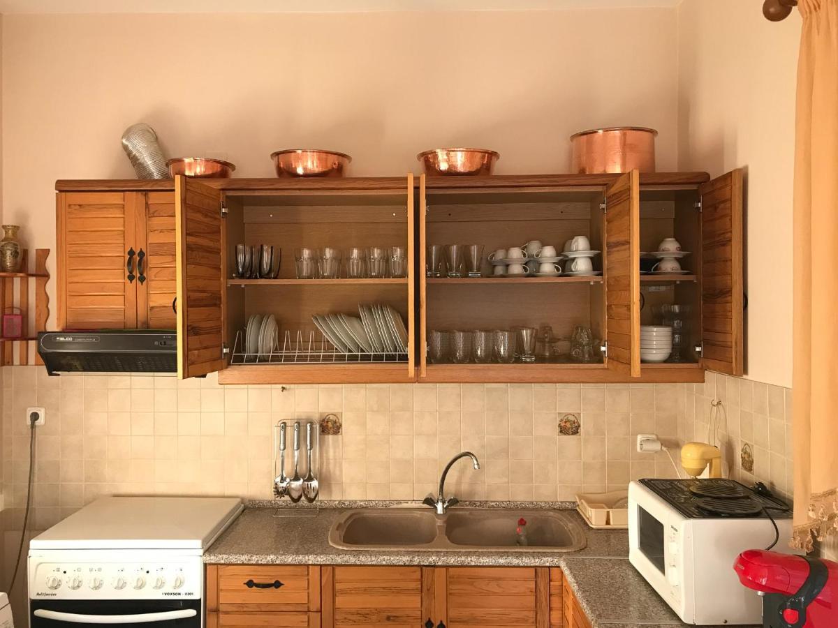 D & K Guest House Makrirrákhi エクステリア 写真